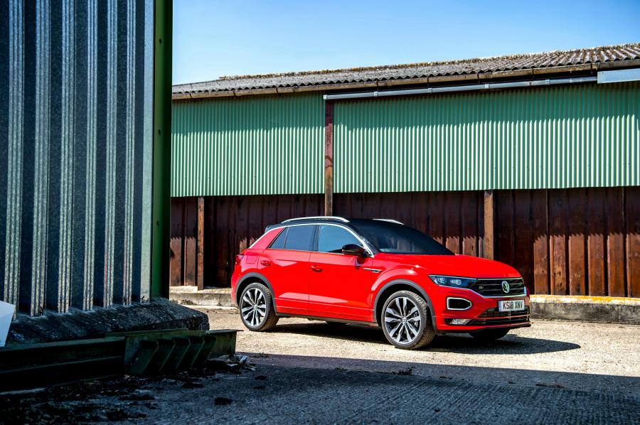  Volkswagen T-Roc R-Line 2017 года  (UK) (фото 13 из 33)